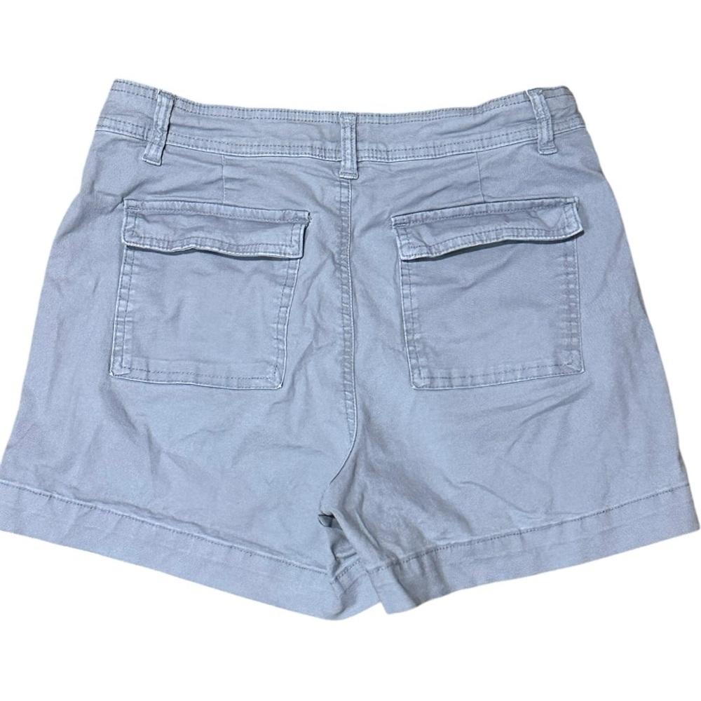 A NEW DAY Stretch Elastizado Light Gray Casual Midi Chino Shorts Women's Size 10